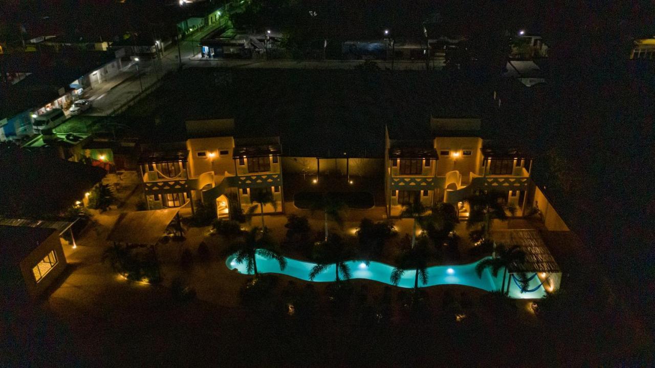 Blue Palm Bacalar Hotel ภายนอก รูปภาพ