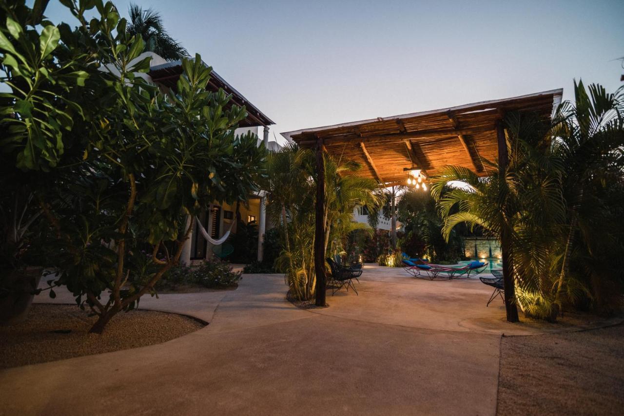 Blue Palm Bacalar Hotel ภายนอก รูปภาพ